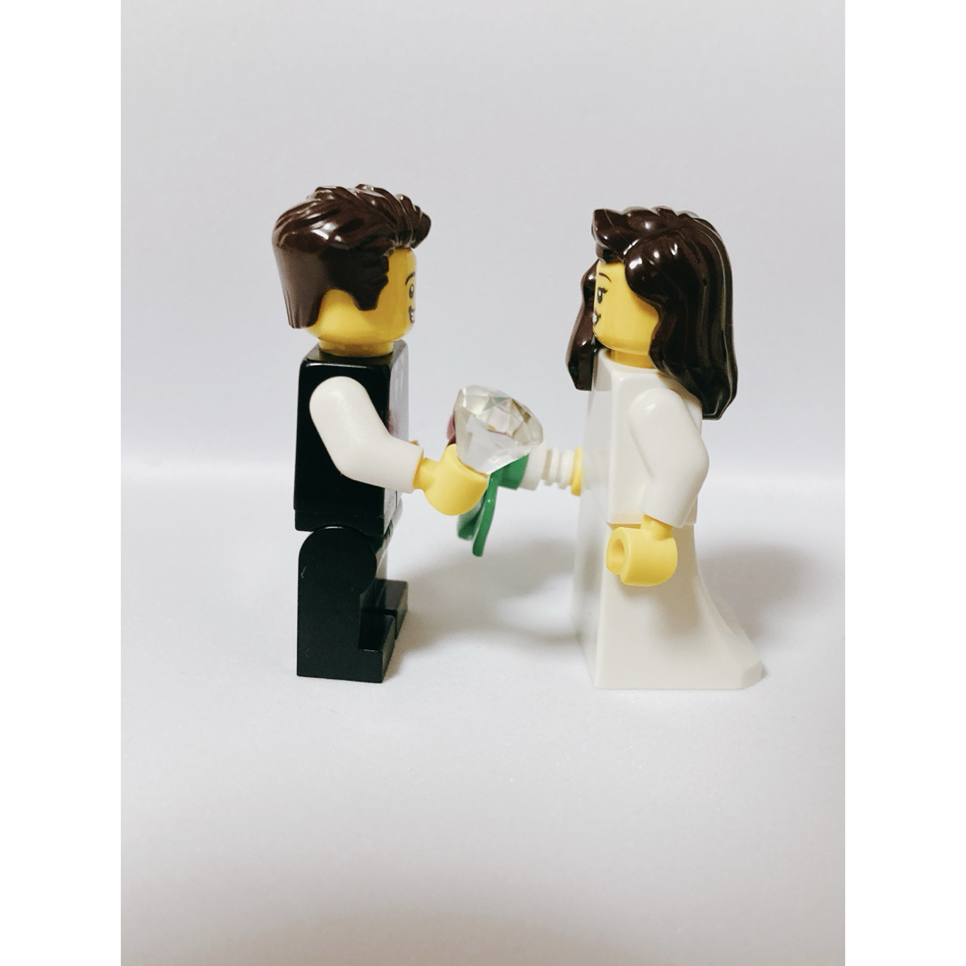 Lego(レゴ)の【正規品】レゴ 新郎新婦ミニフィグ　結婚式リングピローウェルカムボード01 エンタメ/ホビーのおもちゃ/ぬいぐるみ(キャラクターグッズ)の商品写真