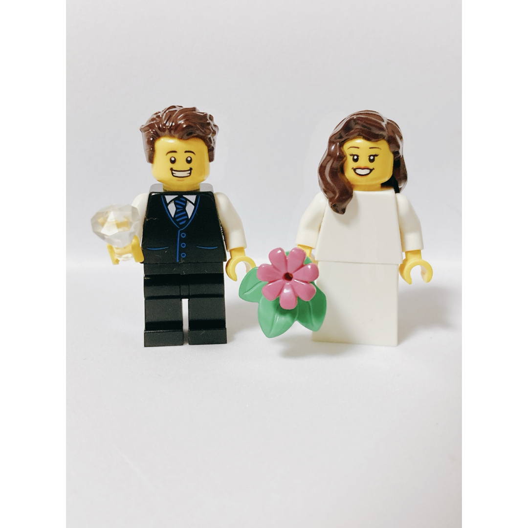 Lego(レゴ)の【正規品】レゴ 新郎新婦ミニフィグ　結婚式リングピローウェルカムボード01 エンタメ/ホビーのおもちゃ/ぬいぐるみ(キャラクターグッズ)の商品写真