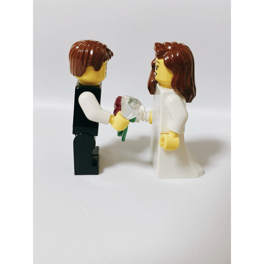 Lego(レゴ)の【正規品】レゴ 新郎新婦ミニフィグ　結婚式リングピローウェルカムボード02 エンタメ/ホビーのおもちゃ/ぬいぐるみ(キャラクターグッズ)の商品写真