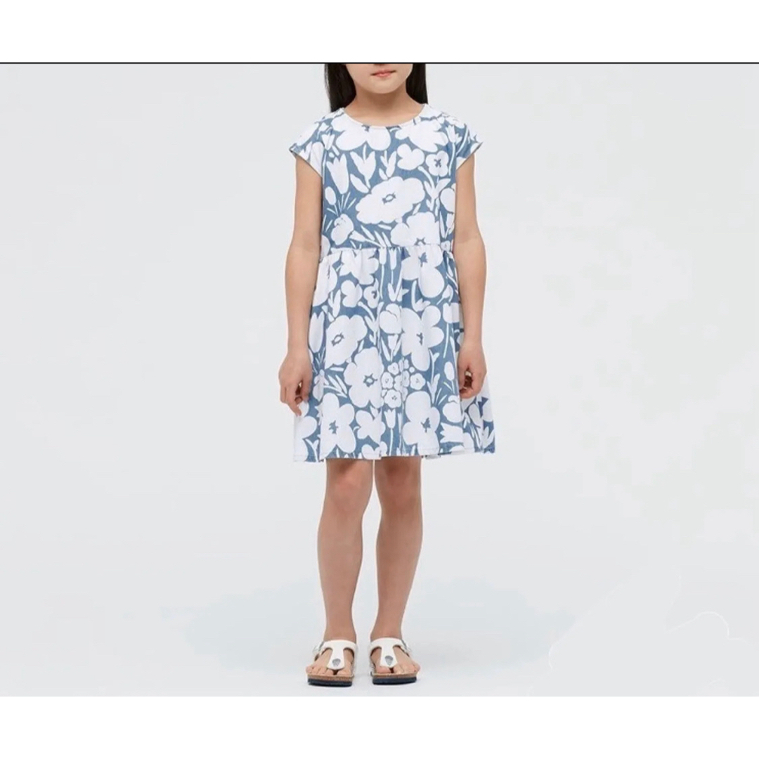 UNIQLO(ユニクロ)の【新品】marimekko×UNIQLO コットンキッズワンピース　5-6y キッズ/ベビー/マタニティのキッズ服女の子用(90cm~)(ワンピース)の商品写真