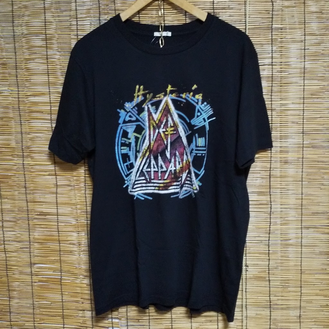 GU(ジーユー)のロックT/バンドT Def Leppard デフ・レパード Tシャツ 未使用 L メンズのトップス(Tシャツ/カットソー(半袖/袖なし))の商品写真