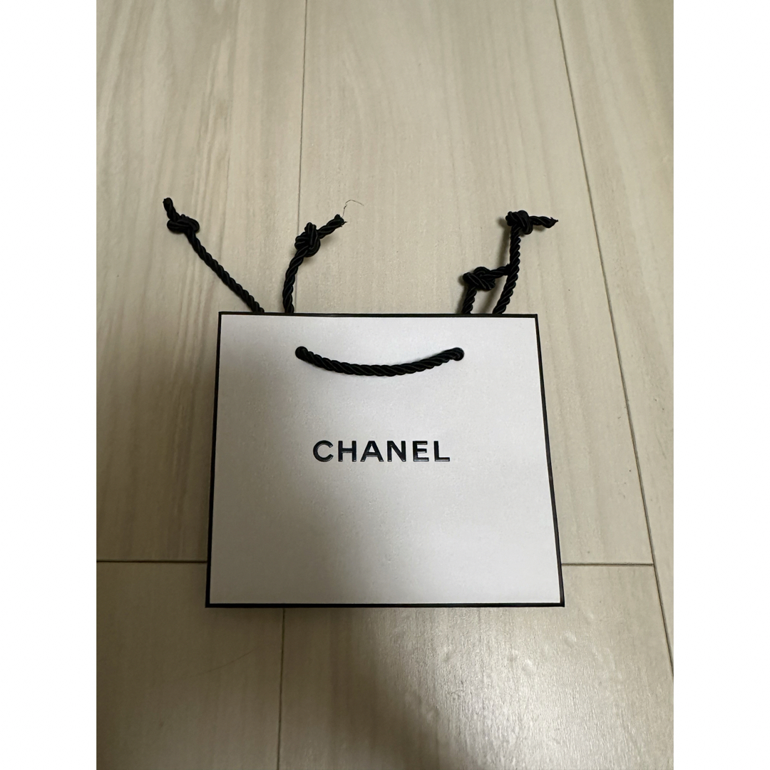 CHANEL(シャネル)のCHANELシャネル　ショップ袋　ショッパー 紙袋　4枚セット レディースのバッグ(ショップ袋)の商品写真