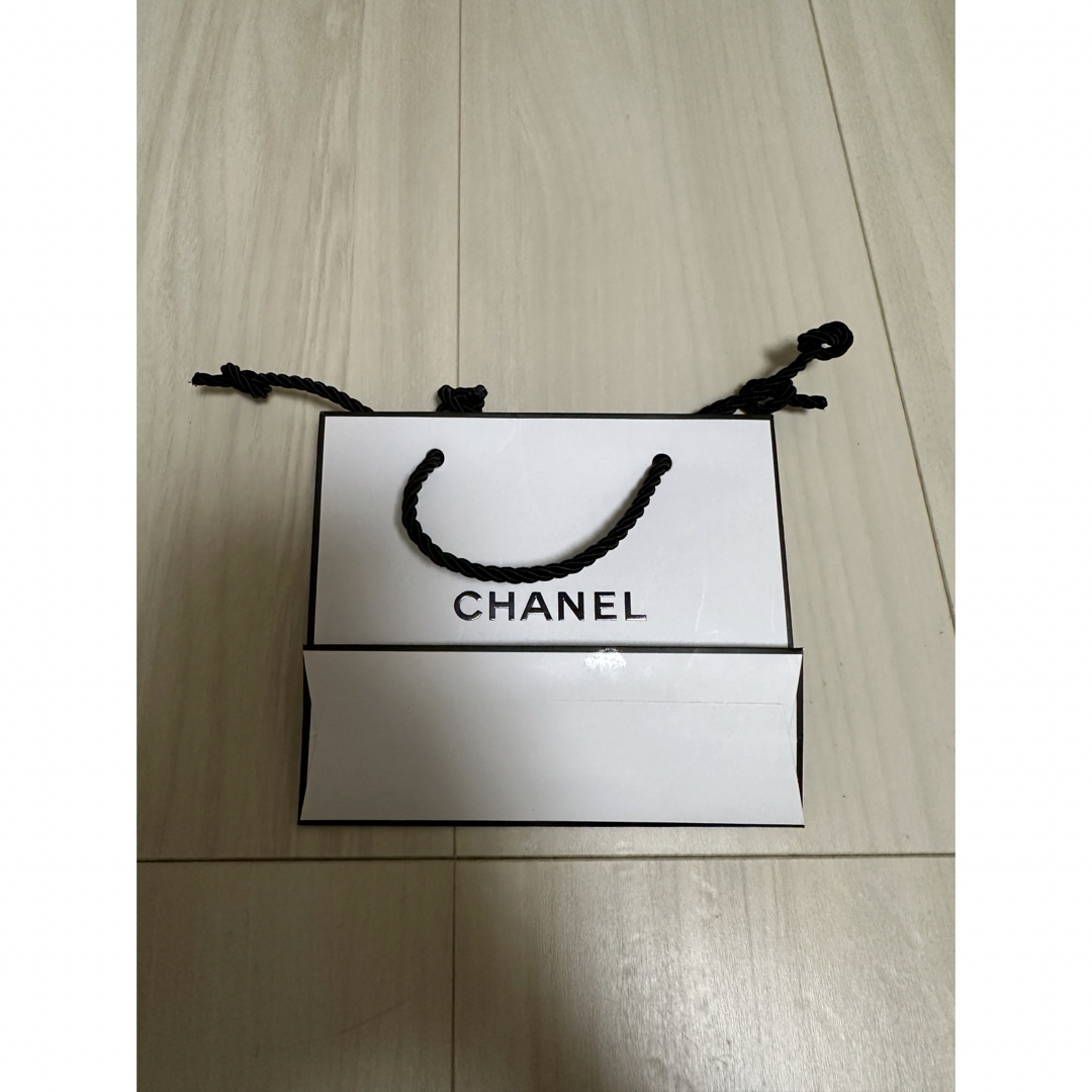 CHANEL(シャネル)のCHANELシャネル　ショップ袋　ショッパー 紙袋　4枚セット レディースのバッグ(ショップ袋)の商品写真