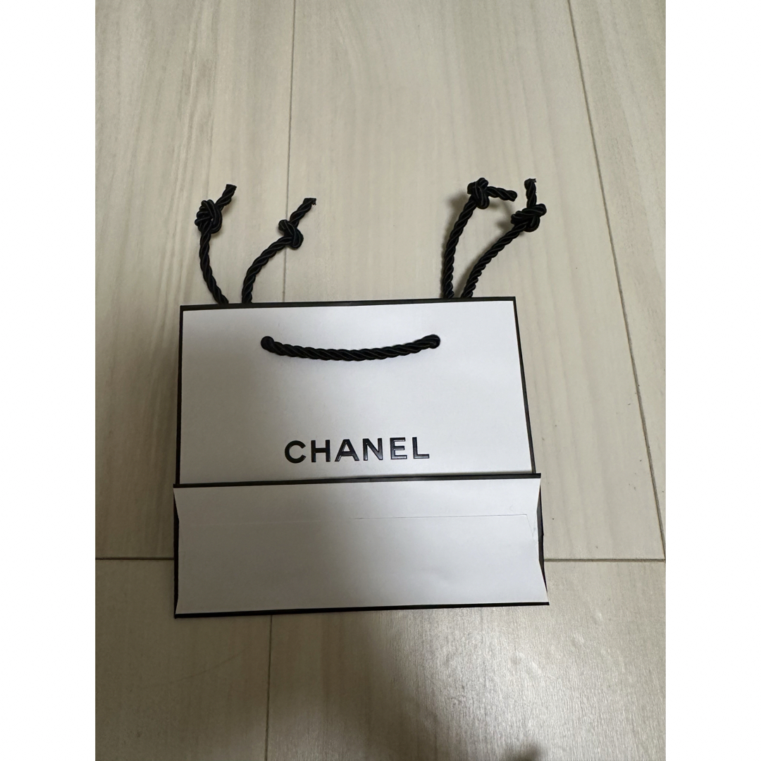 CHANEL(シャネル)のCHANELシャネル　ショップ袋　ショッパー 紙袋　4枚セット レディースのバッグ(ショップ袋)の商品写真