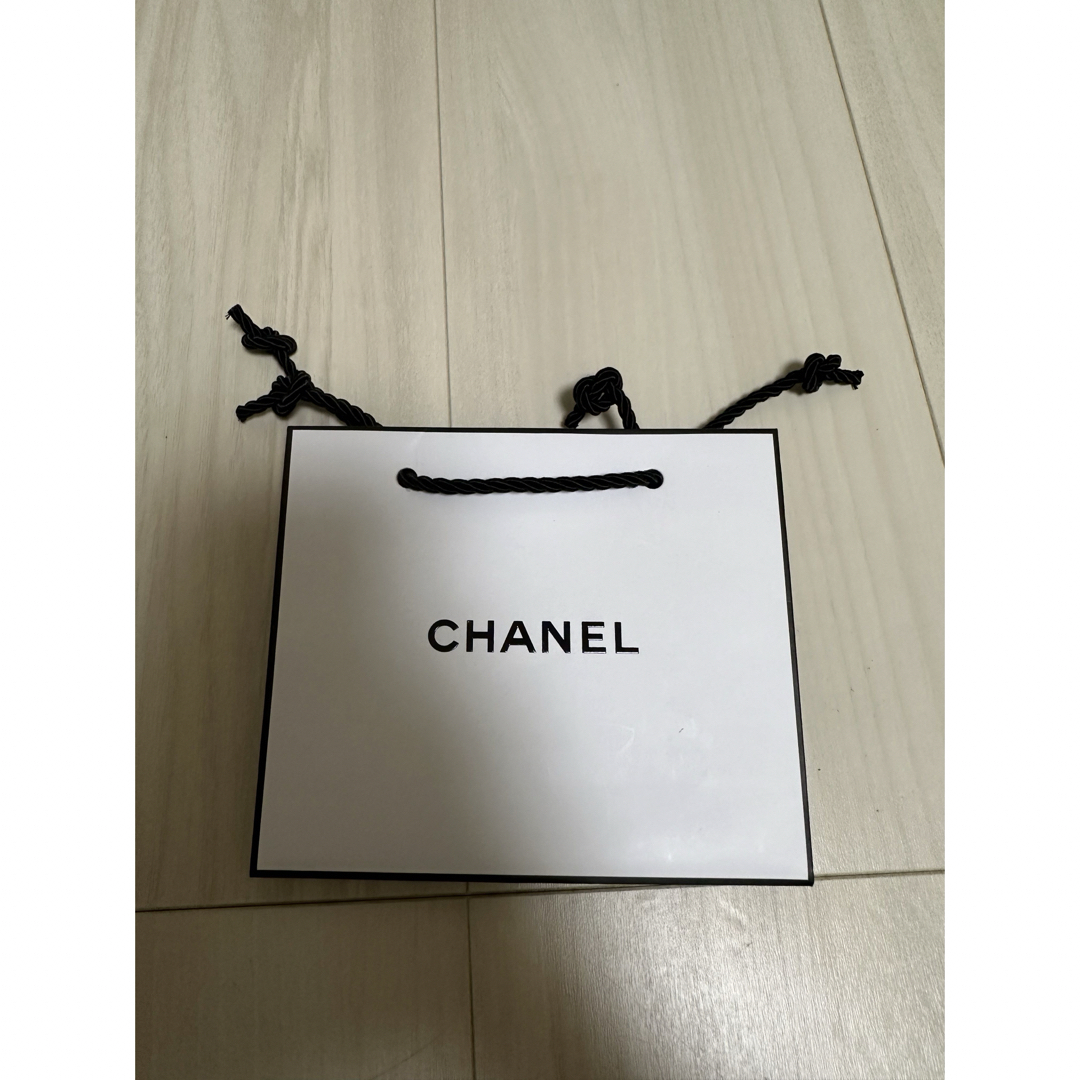 CHANEL(シャネル)のCHANELシャネル　ショップ袋　ショッパー 紙袋　4枚セット レディースのバッグ(ショップ袋)の商品写真
