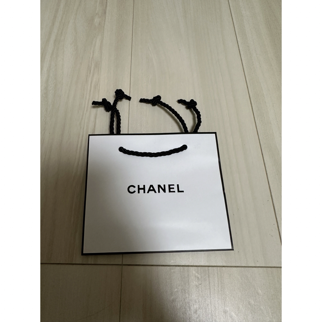 CHANEL(シャネル)のCHANELシャネル　ショップ袋　ショッパー 紙袋　4枚セット レディースのバッグ(ショップ袋)の商品写真