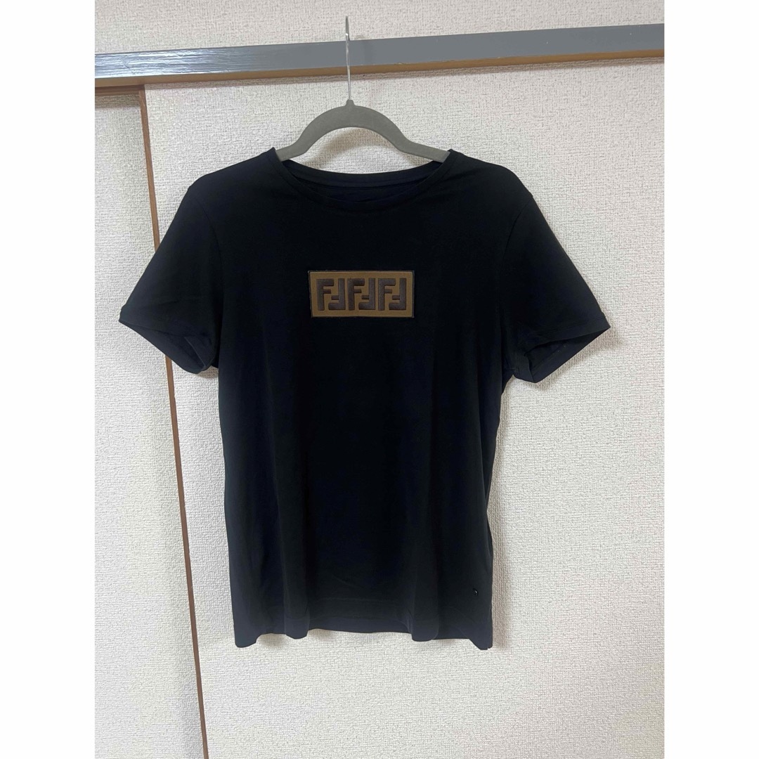 FENDI(フェンディ)の国内正規品　FENDI ボックスロゴ　ズッカ柄　tシャツ  xs 黒 メンズのトップス(Tシャツ/カットソー(半袖/袖なし))の商品写真