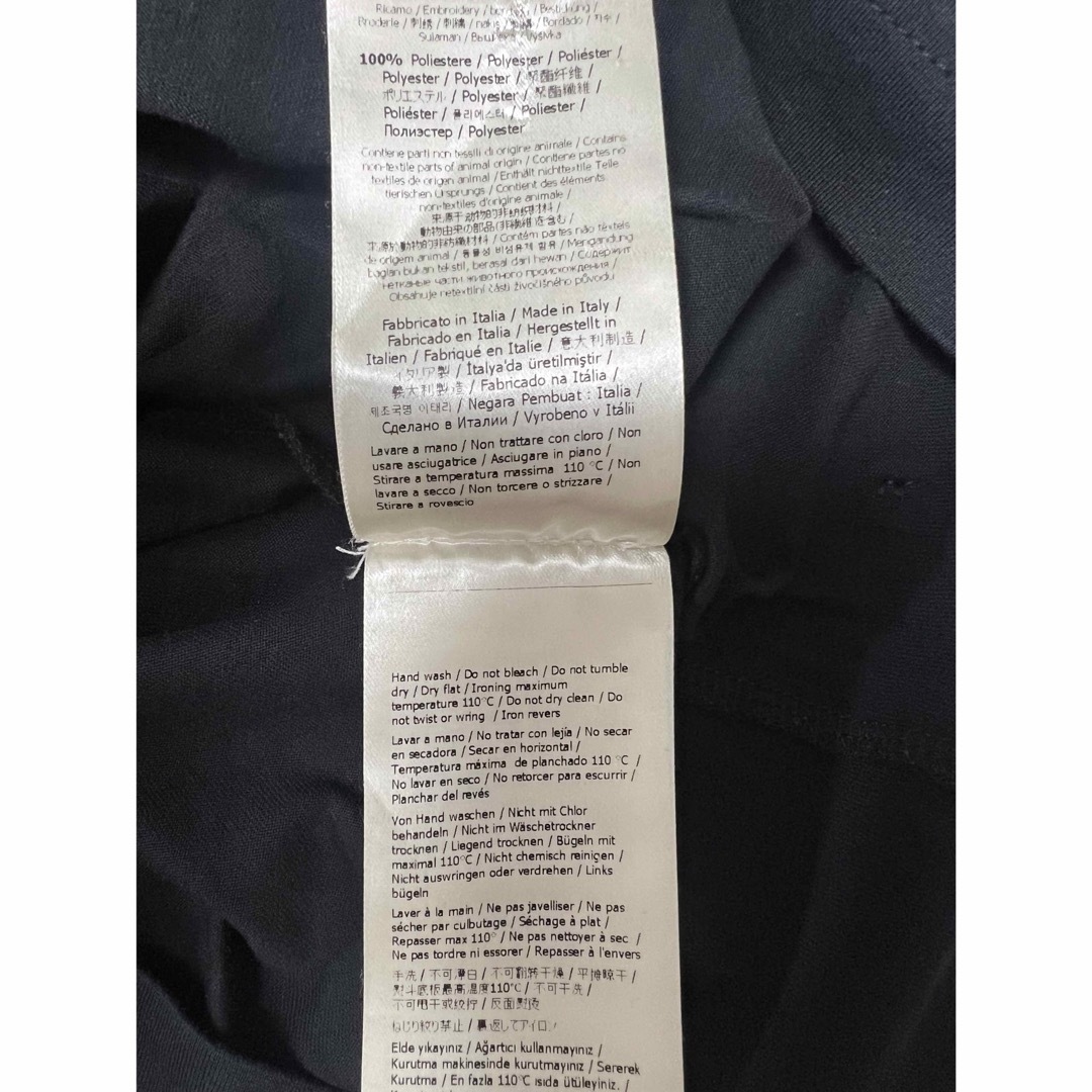FENDI(フェンディ)の国内正規品　FENDI ボックスロゴ　ズッカ柄　tシャツ  xs 黒 メンズのトップス(Tシャツ/カットソー(半袖/袖なし))の商品写真