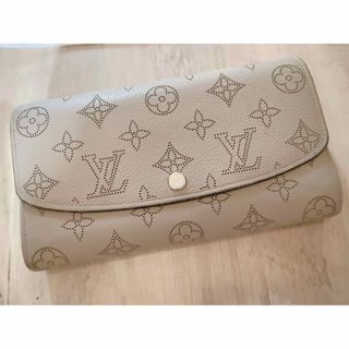 ルイヴィトン(LOUIS VUITTON)のルイヴィトン マヒナ ポルトフォイユ・イリス 長財布(長財布)