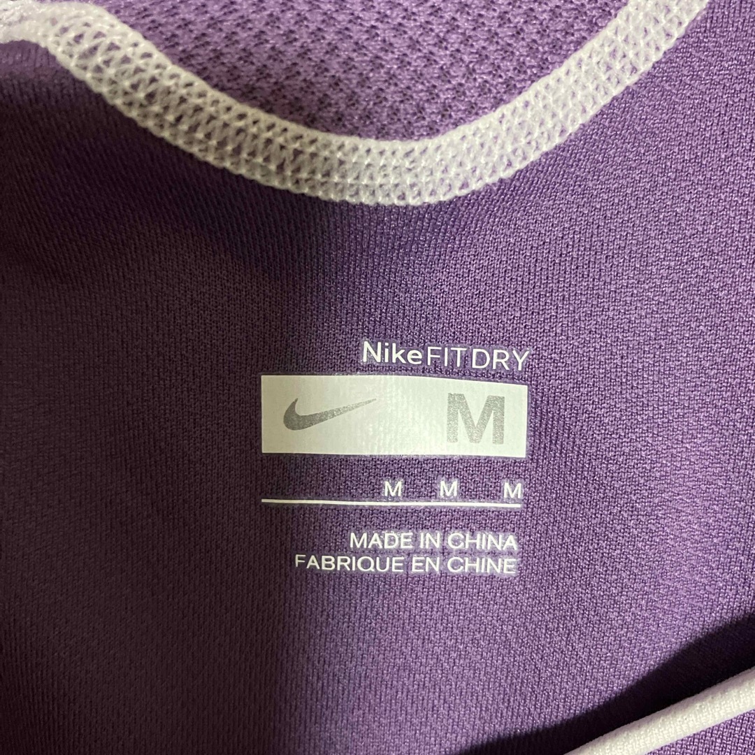 NIKE(ナイキ)のレディース　NIKE FIT DRY   Tシャツ　紫　M レディースのトップス(Tシャツ(半袖/袖なし))の商品写真