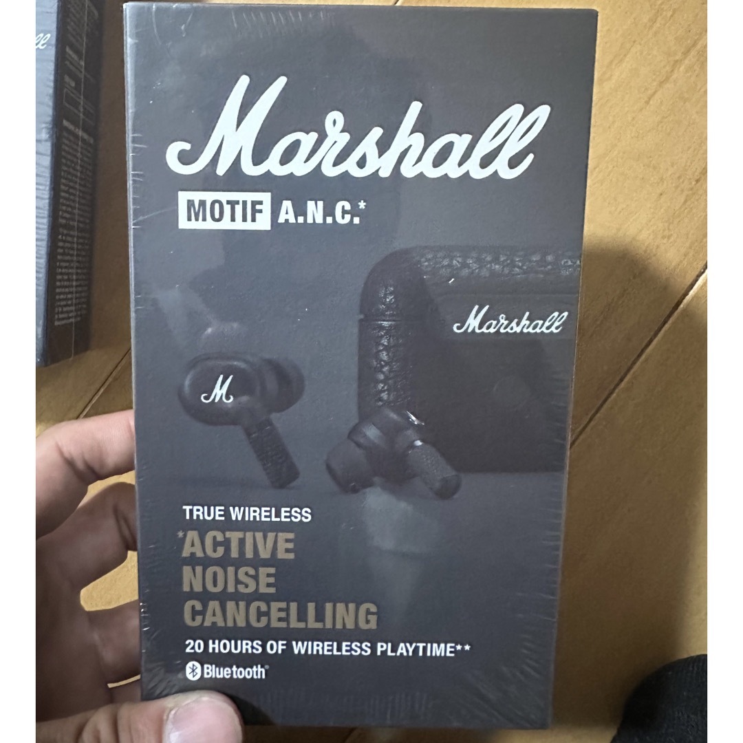 Marshall(マーシャル)のMarshall完全ワイヤレスNCイヤホン「Motif A.N.C.」 スマホ/家電/カメラのオーディオ機器(ヘッドフォン/イヤフォン)の商品写真