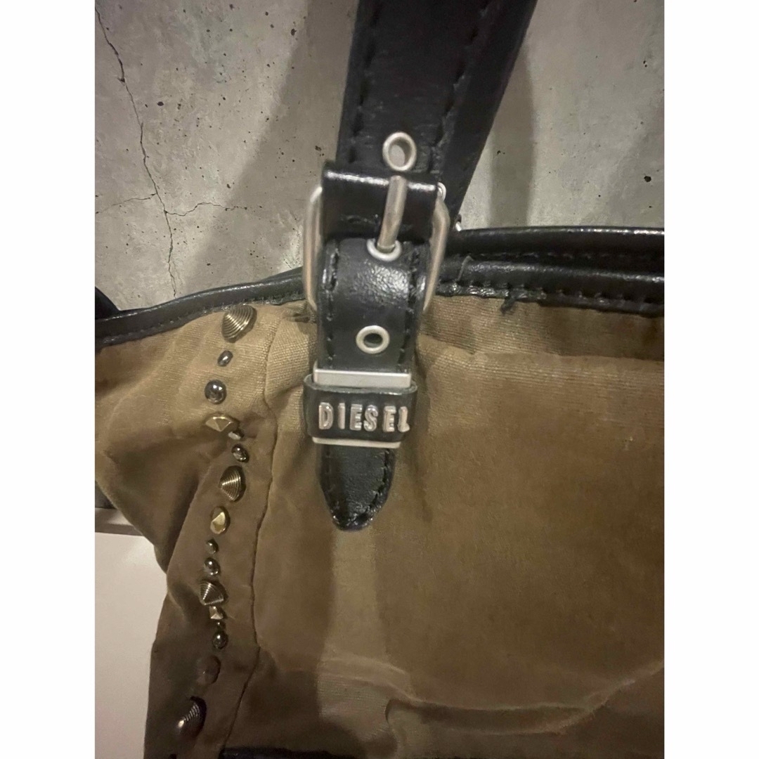 DIESEL(ディーゼル)のディーゼル トートバッグ ハンドバッグ レディース茶色 スタッズ レディースのバッグ(トートバッグ)の商品写真