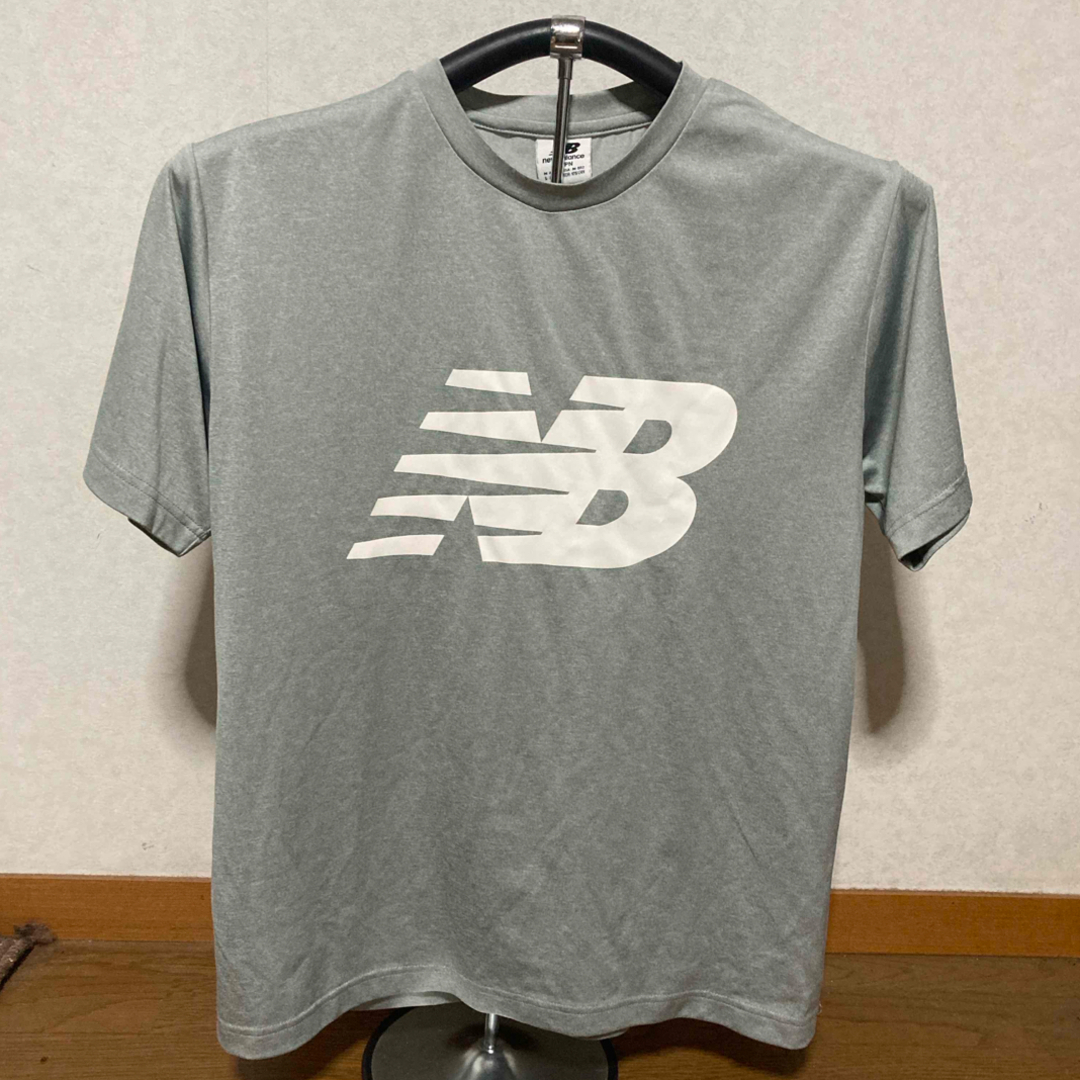 New Balance(ニューバランス)のニューバランス　ロゴ入り半袖Tシャツ　Ｌサイズ　グレー メンズのトップス(Tシャツ/カットソー(半袖/袖なし))の商品写真