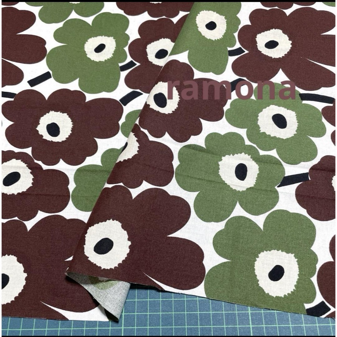 marimekko(マリメッコ)の廃番レア マリメッコ 生地 ミニウニッコ グリーンブラウン ハンドメイドの素材/材料(生地/糸)の商品写真