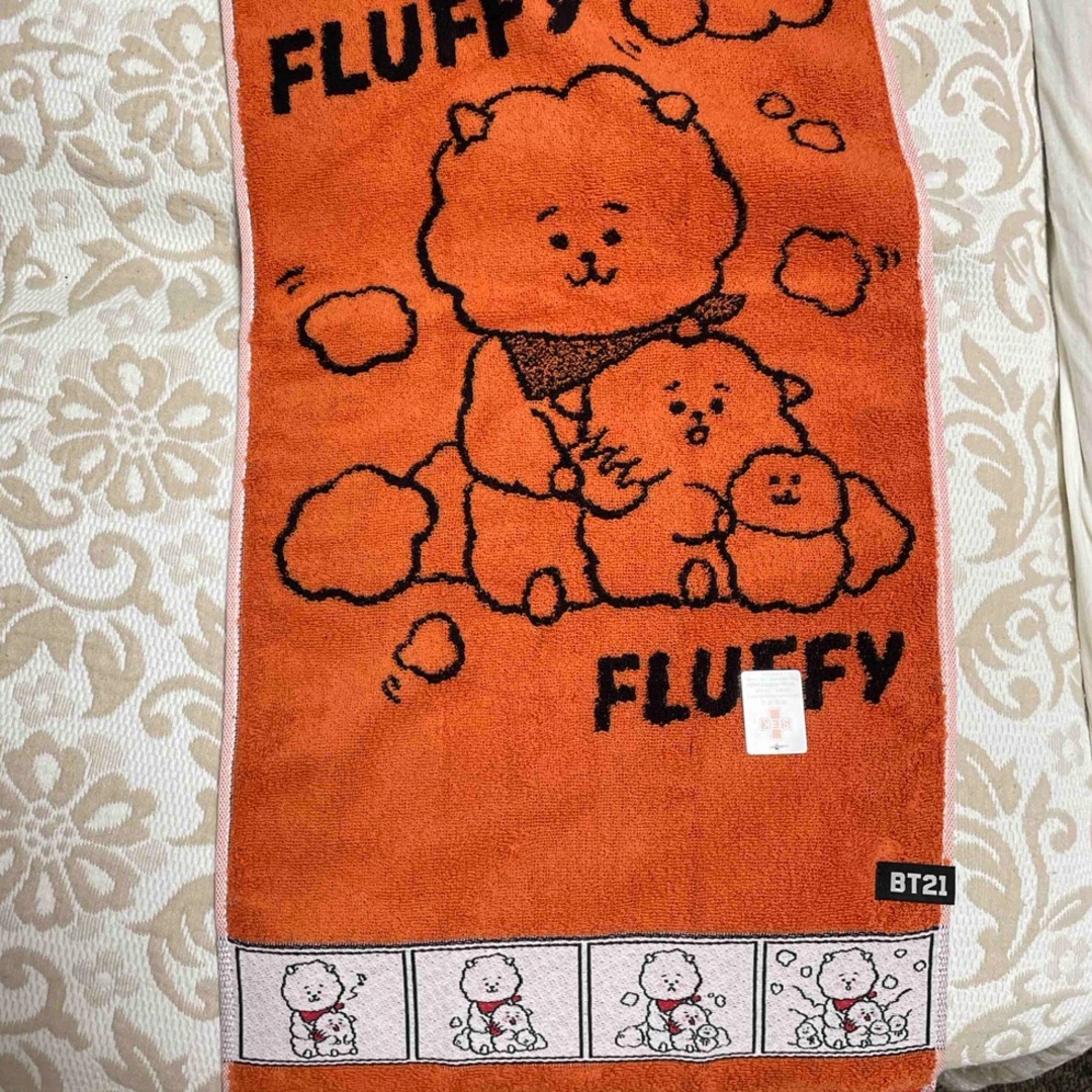 BT21(ビーティーイシビル)のBT21  FLUFFY コミックフェイスタオル エンタメ/ホビーのアニメグッズ(タオル)の商品写真