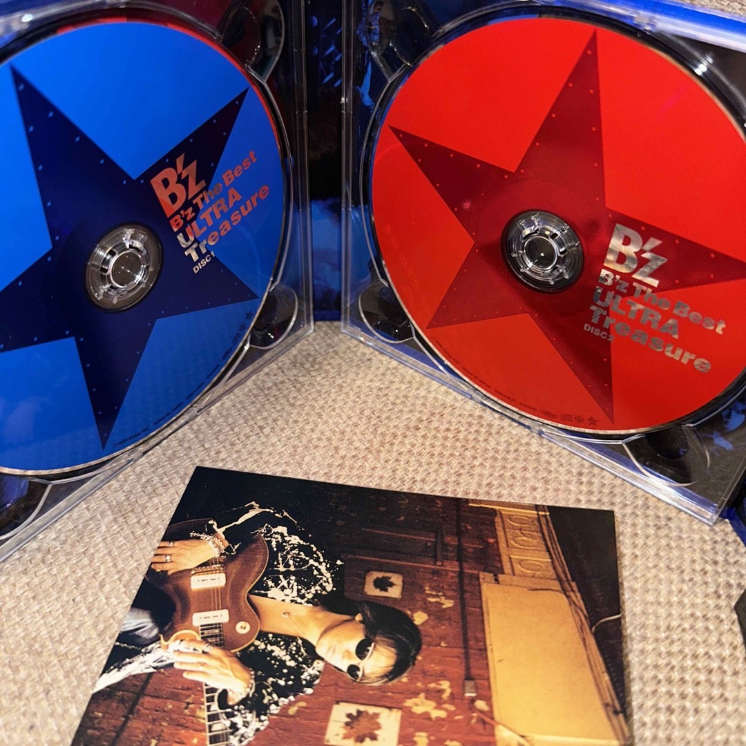 B'z The Best ULTRA Treasure (CD＋DVD) エンタメ/ホビーのCD(ポップス/ロック(邦楽))の商品写真