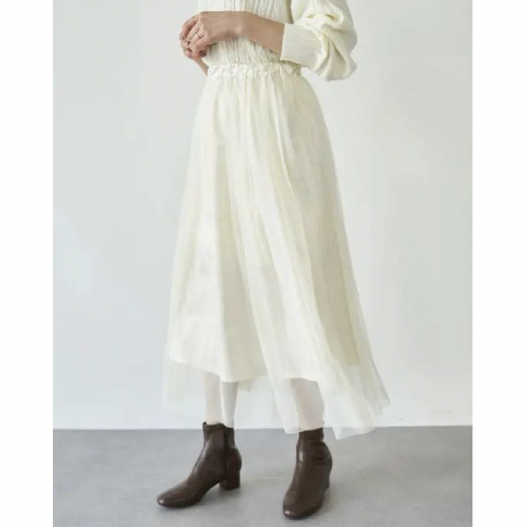 アースミュージックアンドエコロジー  チュールスカート レディースのスカート(ロングスカート)の商品写真
