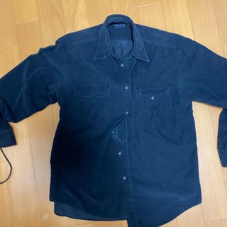 ユニクロ(UNIQLO)の中古　黒長袖シャツ　ユニクロ(シャツ)