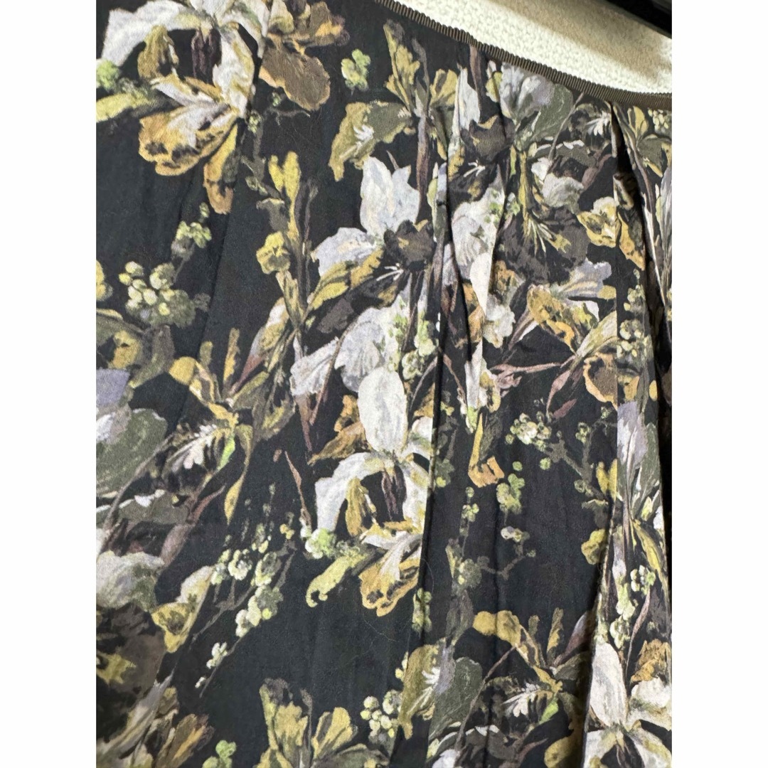 MACKINTOSH PHILOSOPHY(マッキントッシュフィロソフィー)のマッキントッシュフィロソフィー　花柄フレアスカート レディースのワンピース(ひざ丈ワンピース)の商品写真