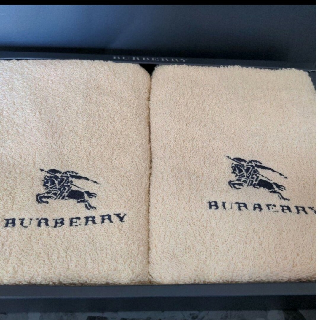 BURBERRY(バーバリー)のBURBERRY バーバリーフェイスタオル2枚 インテリア/住まい/日用品のインテリア/住まい/日用品 その他(その他)の商品写真