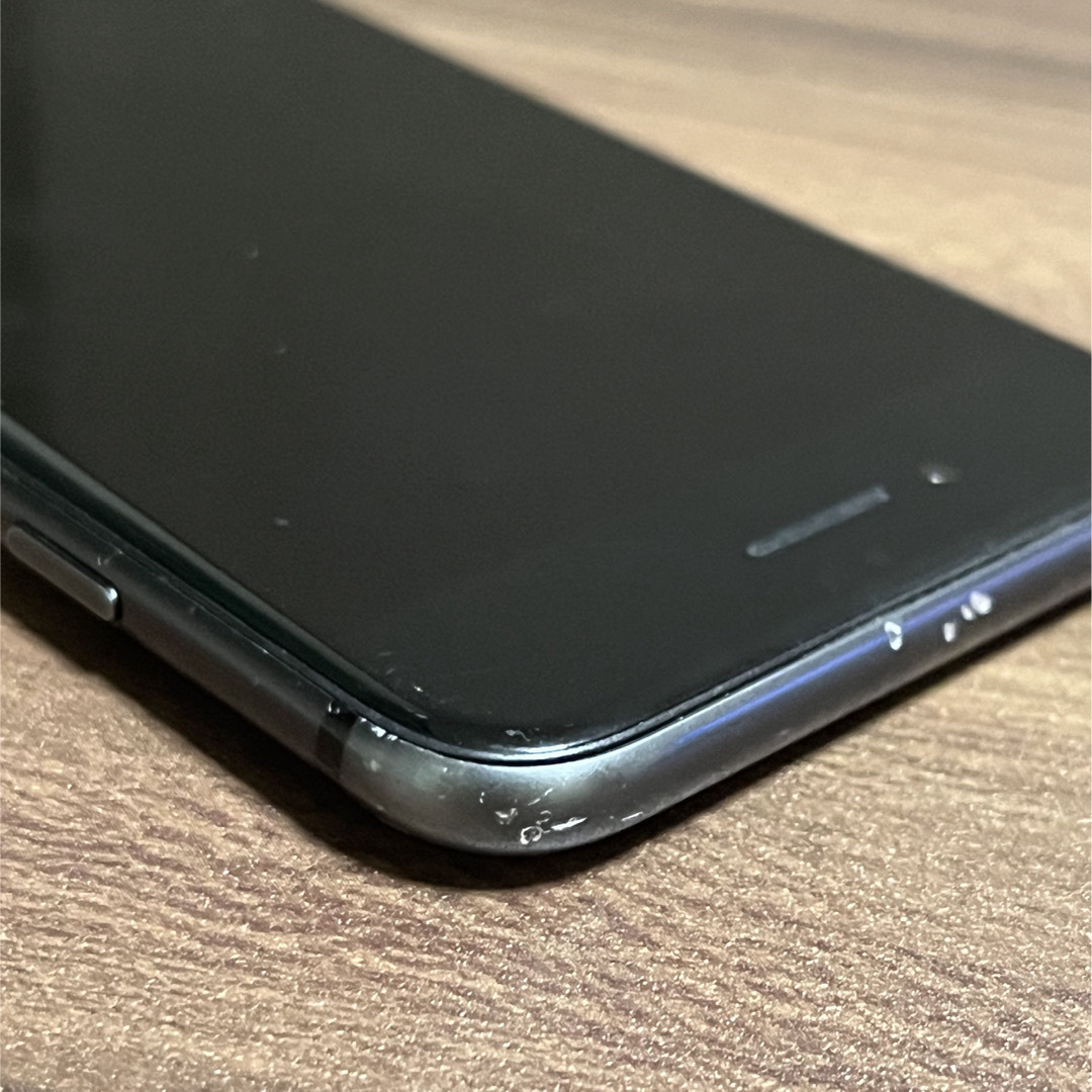 iPhone8 64G(SIM:SoftBank) スマホ/家電/カメラのスマートフォン/携帯電話(スマートフォン本体)の商品写真