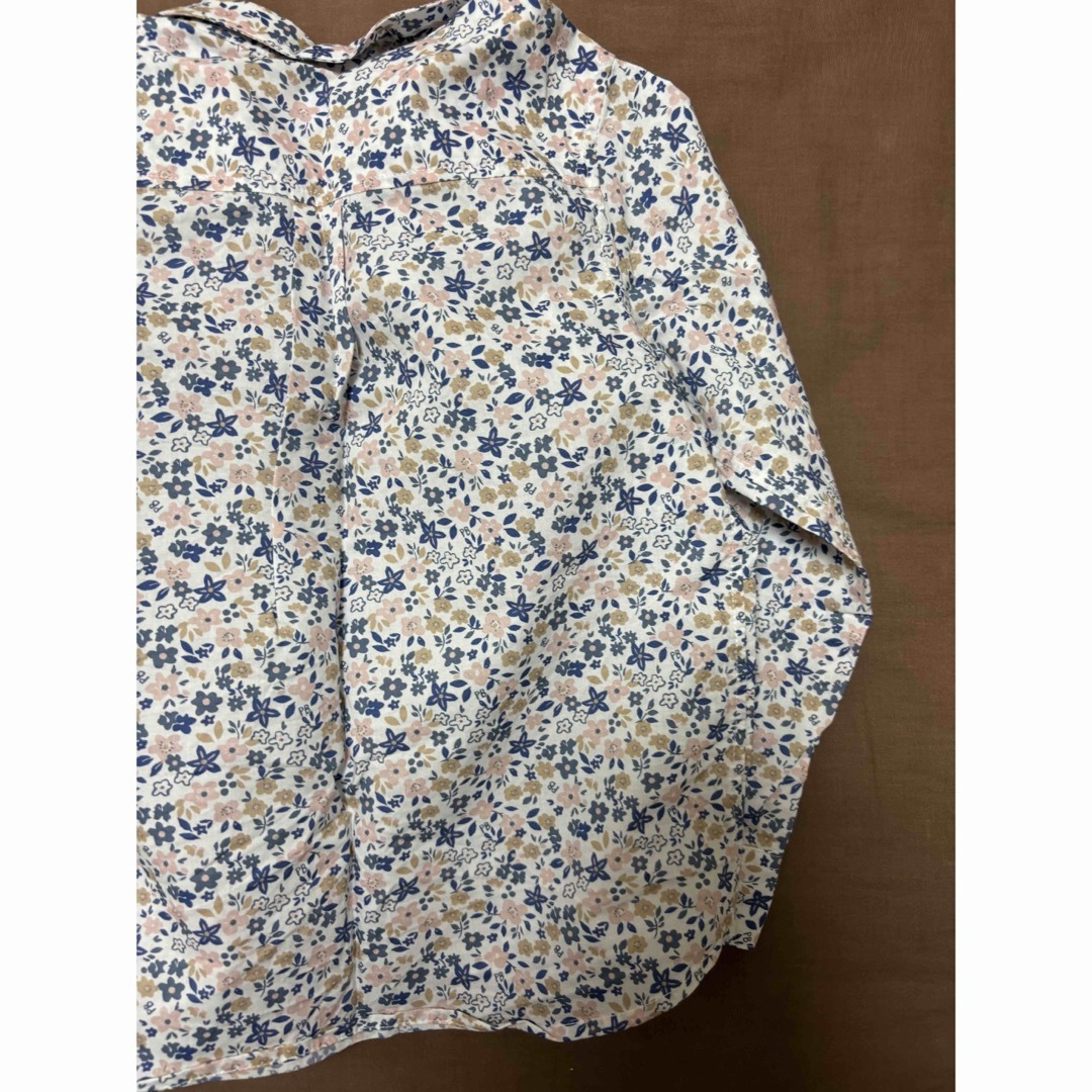 PETIT BATEAU(プチバトー)の匿名配送　プチバトー　小花柄　長袖シャツ　110cm キッズ/ベビー/マタニティのキッズ服女の子用(90cm~)(ブラウス)の商品写真