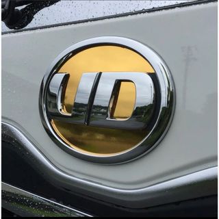 特価❗️高品質！UD  トラック エンブレムステッカー メッキ マグネットタイプ(車外アクセサリ)