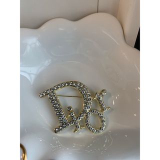 クリスチャンディオール(Christian Dior)のdior ブローチ　未使用新品♡(ブローチ/コサージュ)