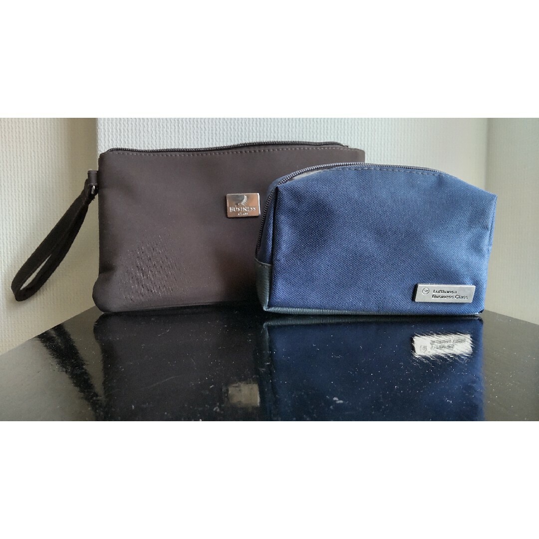 【新品未使用】ビジネスクラス　ポーチ　ルフトハンザ　エアニュージーランド  鞄 レディースのバッグ(ハンドバッグ)の商品写真