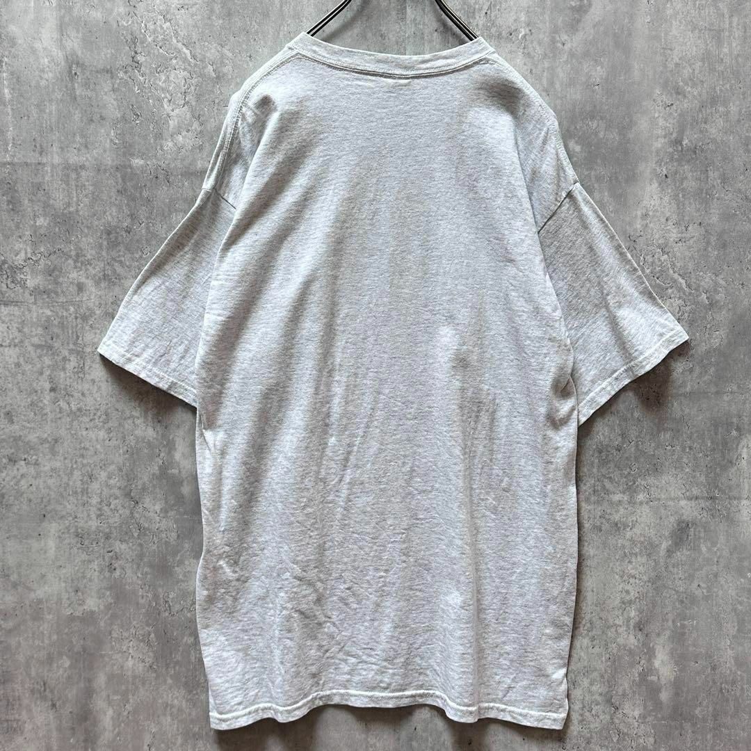 【GILDAN】アメリカTシャツ半袖古着メンズLグレーアメフトプリント メンズのトップス(Tシャツ/カットソー(半袖/袖なし))の商品写真