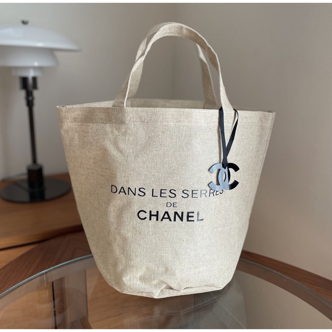 CHANEL(シャネル)のChanel  シャネル　リネン　トートバッグ レディースのバッグ(トートバッグ)の商品写真