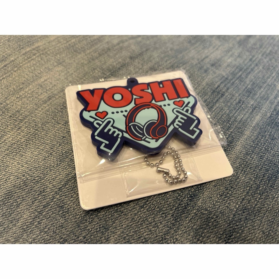 TREASURE タイトーくじ E賞 ヨシ YOSHI ラバーストラップ エンタメ/ホビーのCD(K-POP/アジア)の商品写真