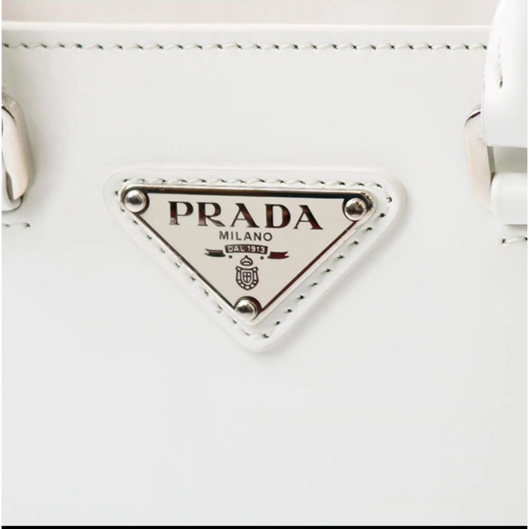 PRADA(プラダ)のプラダ トライアングルロゴ 2WAYミニトートバッグ  レディースのバッグ(ショルダーバッグ)の商品写真