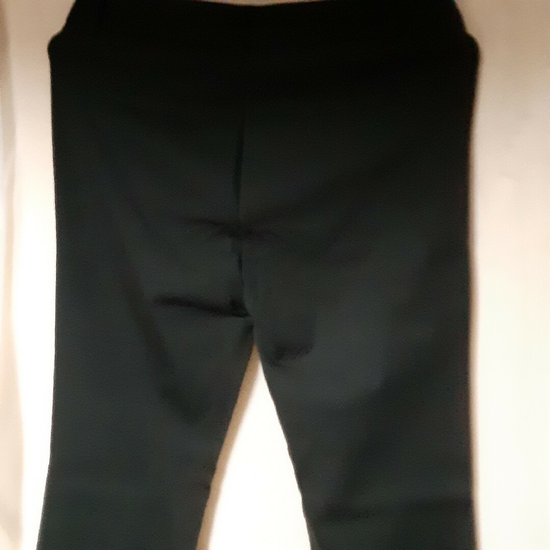 黒 ズボン タグ付き レディースのパンツ(カジュアルパンツ)の商品写真