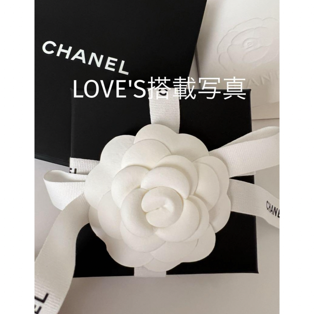 CHANEL(シャネル)のCHANEL シャネル　新品　ブローチ レディースのアクセサリー(ブローチ/コサージュ)の商品写真