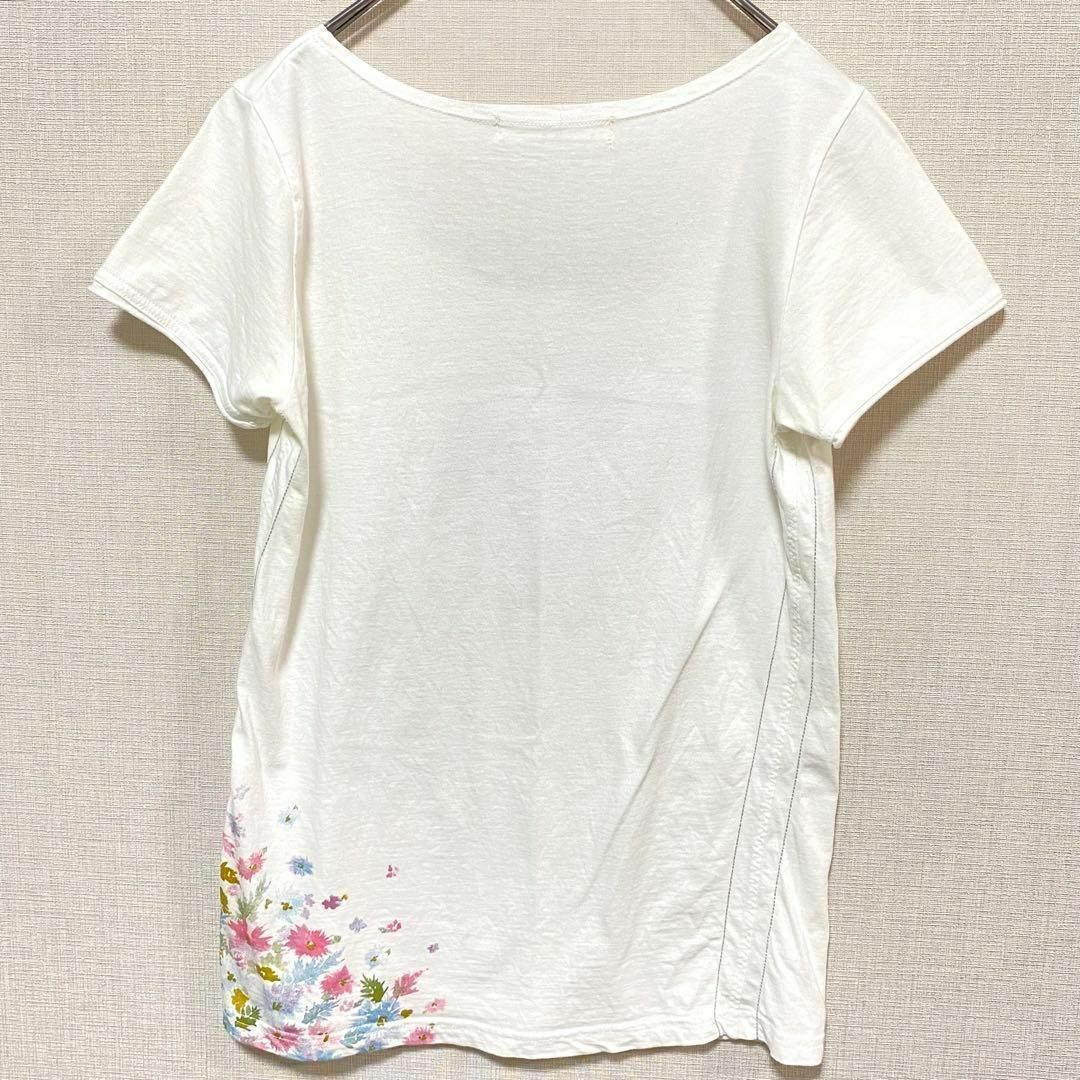 mysty woman(ミスティウーマン)のmysty woman ミスティウーマン　Tシャツ　花柄　レディース レディースのトップス(Tシャツ(半袖/袖なし))の商品写真