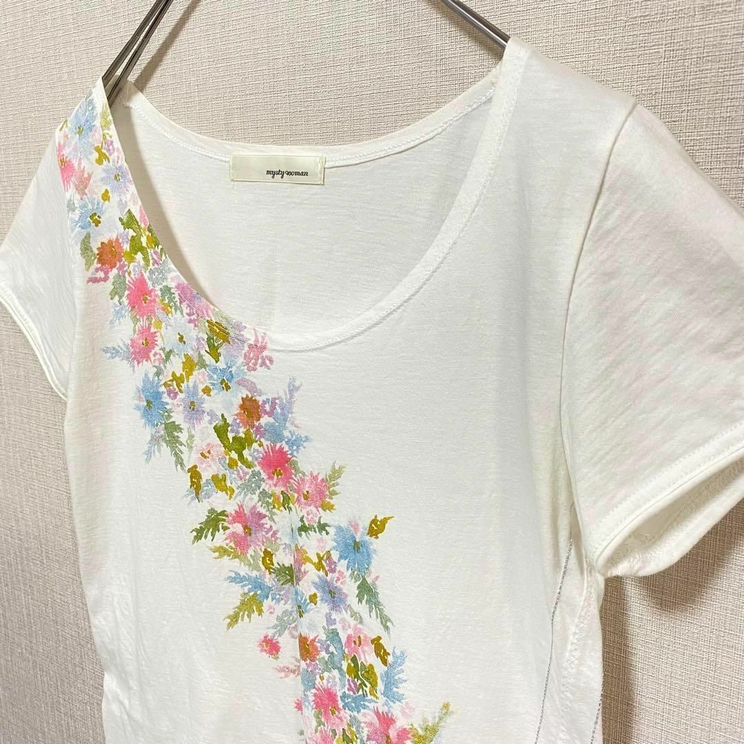 mysty woman(ミスティウーマン)のmysty woman ミスティウーマン　Tシャツ　花柄　レディース レディースのトップス(Tシャツ(半袖/袖なし))の商品写真