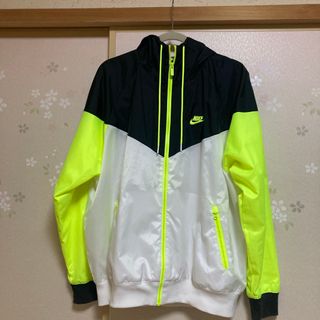 ナイキ(NIKE)のNIKE  ウィンドブレーカー(ナイロンジャケット)