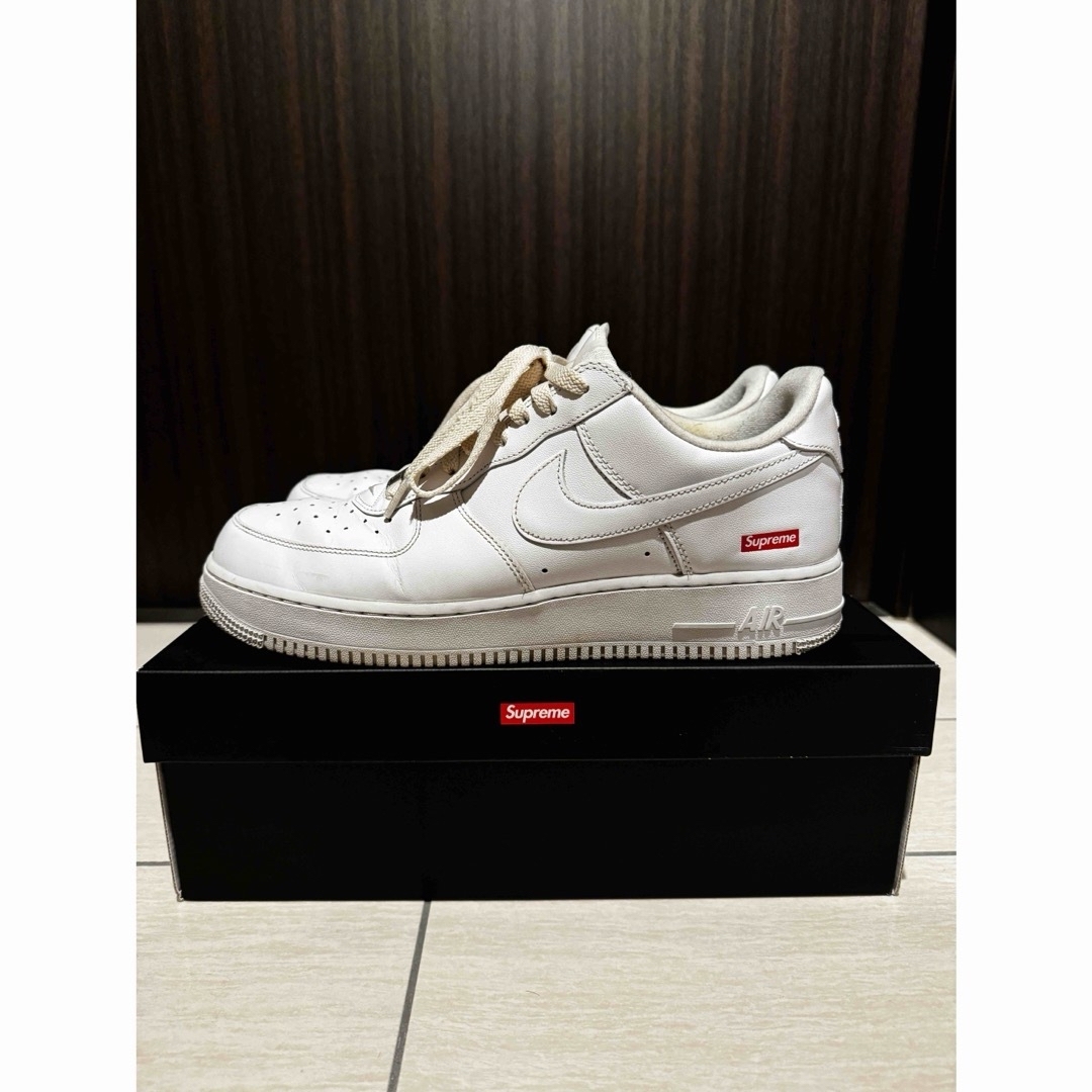 Supreme(シュプリーム)のSupreme Nike Air Force 1 シュプリーム×ナイキ 28.5 メンズの靴/シューズ(スニーカー)の商品写真