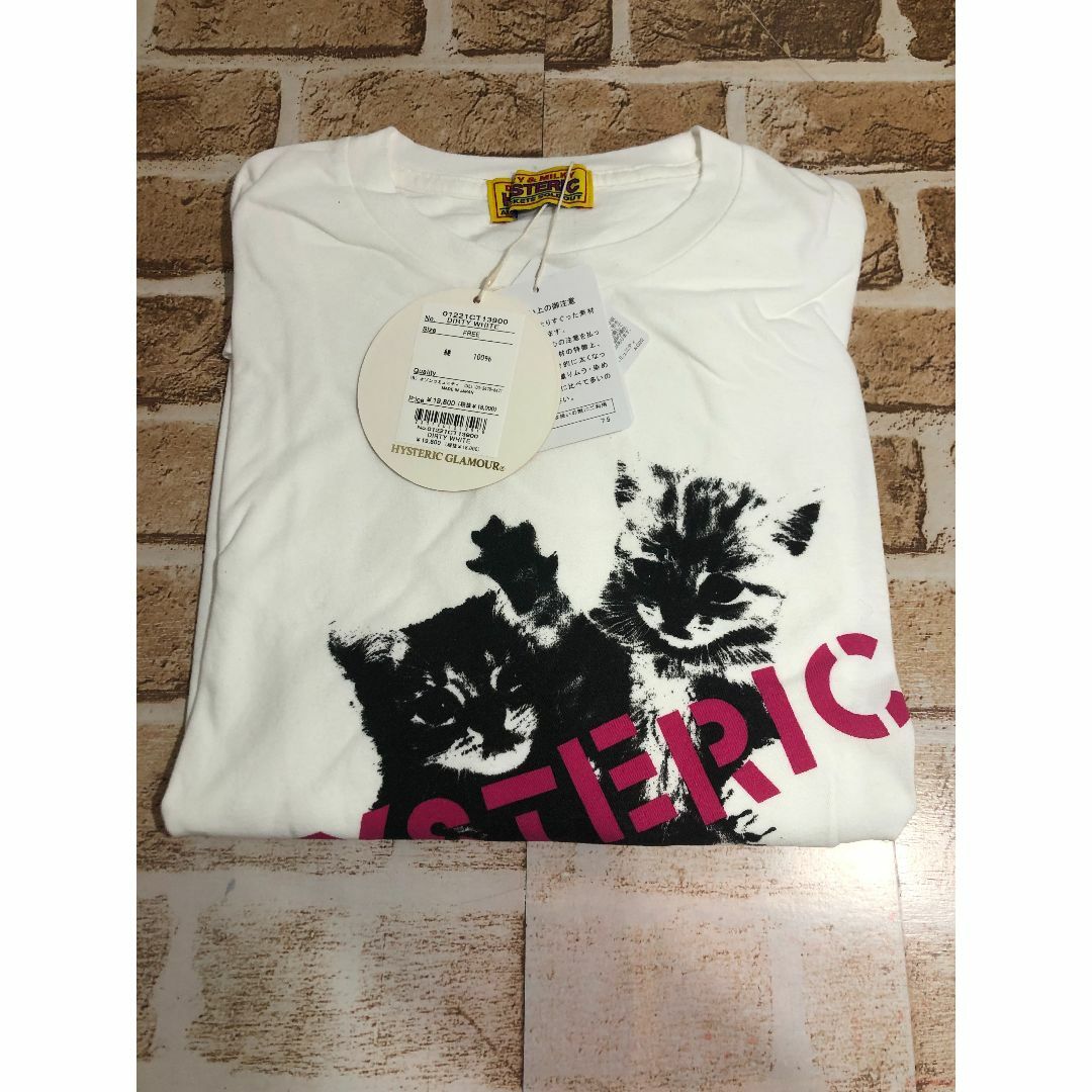 HYSTERIC GLAMOUR(ヒステリックグラマー)の新品{HYSTERIC GLAMOURCATS}FIGHTオーバーサイズTシャツ レディースのトップス(Tシャツ(半袖/袖なし))の商品写真