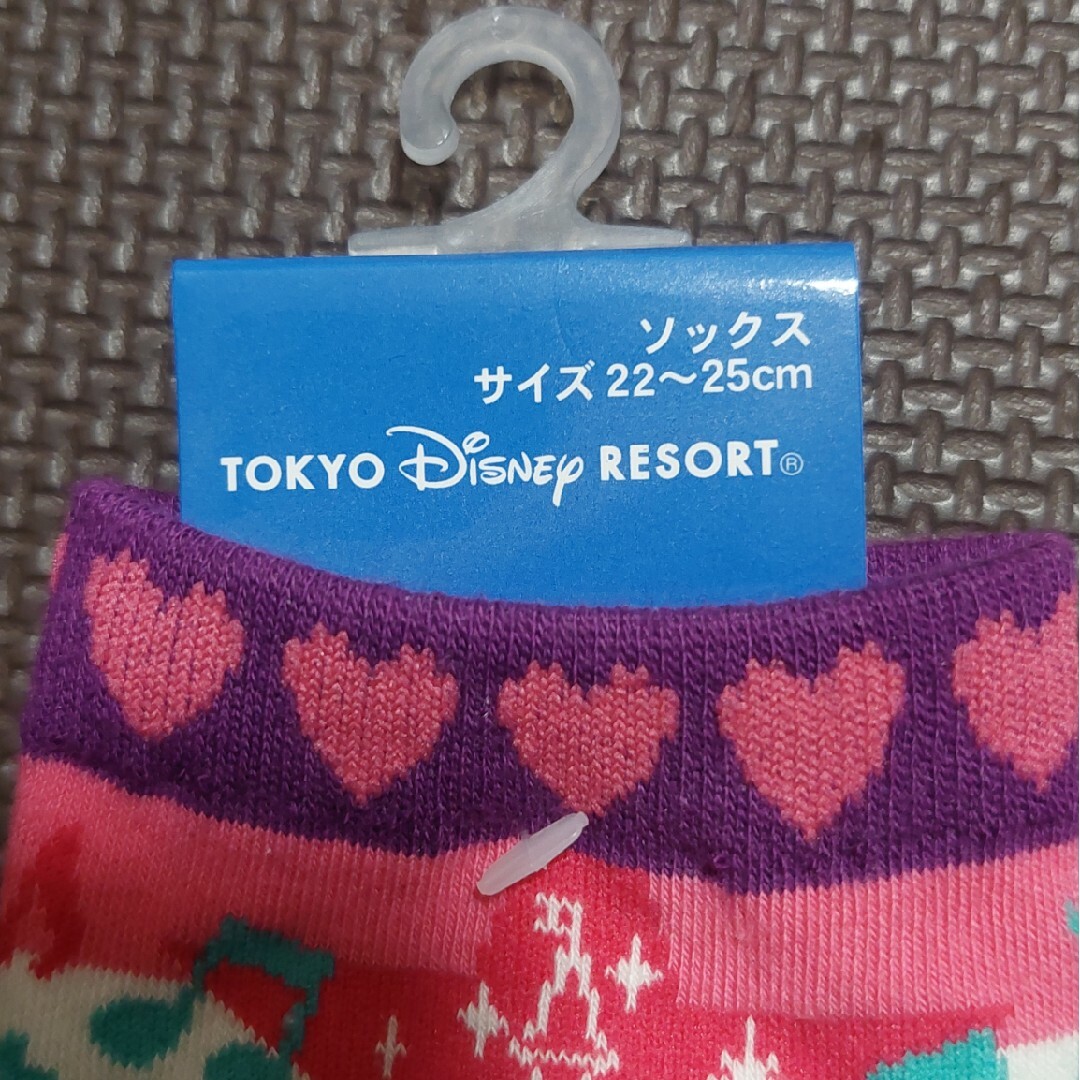 Disney(ディズニー)の【新品未使用】ディズニー　靴下　デイジー　22~25cm レディースのレッグウェア(ソックス)の商品写真
