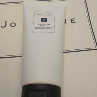 Jo Malone 新品未使用 イングリッシュペアー＆フリージアシャワージェル