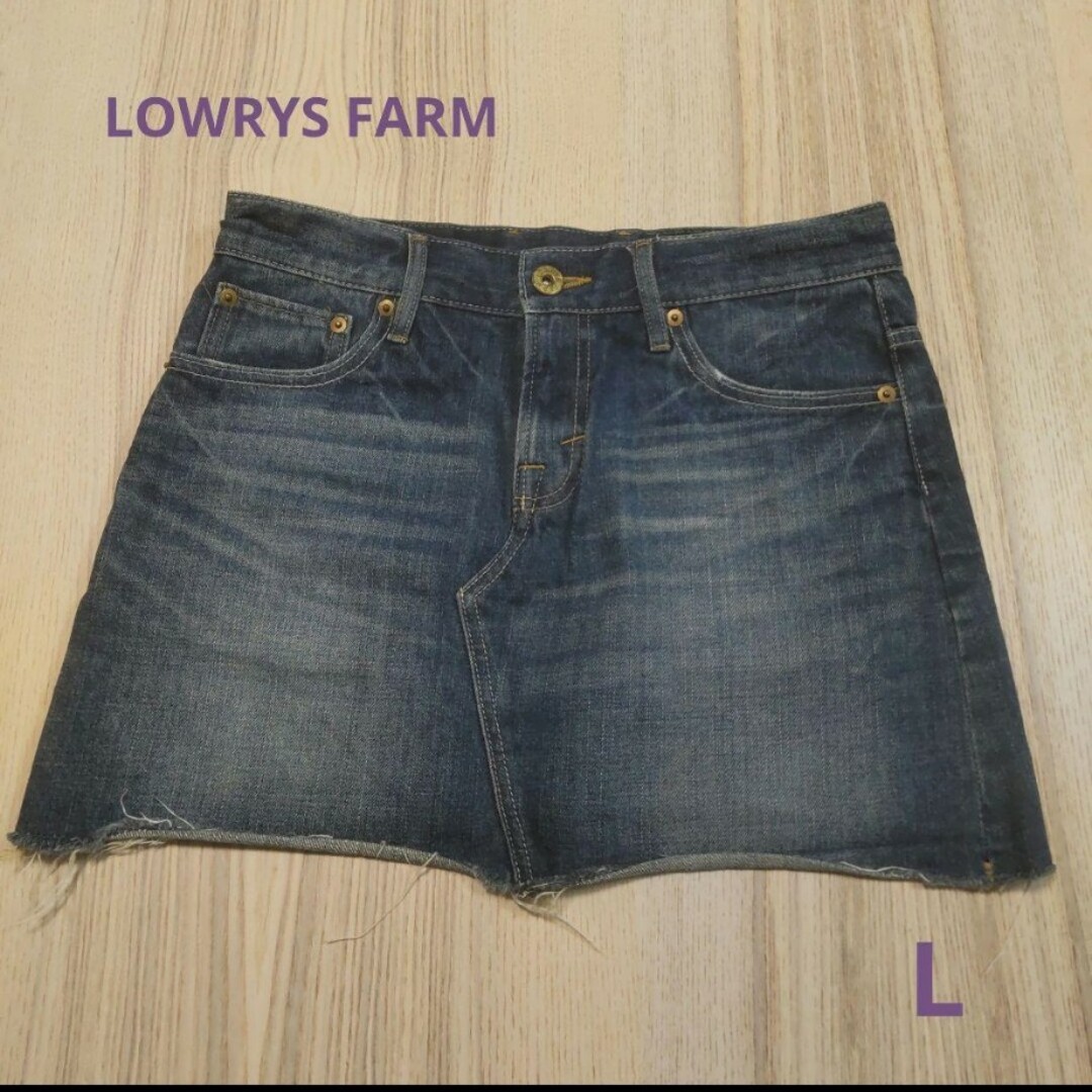 LOWRYS FARM(ローリーズファーム)のLOWRYS FARM  デニムミニスカート 裾は切りっぱなし加工 レディースのスカート(ミニスカート)の商品写真