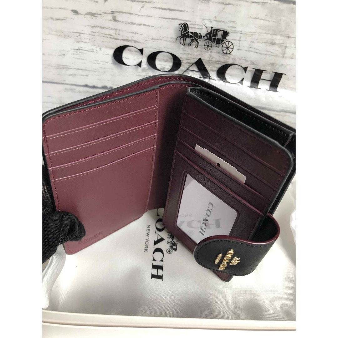 COACH(コーチ)の新品未使用　COACHコーチ　財布レディース　2つ折り財布  シグネチャー花柄 レディースのファッション小物(財布)の商品写真