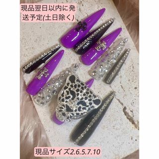 鬼ロングネイルチップ ギャル ゴテゴテネイル ネイルチップ(つけ爪/ネイルチップ)