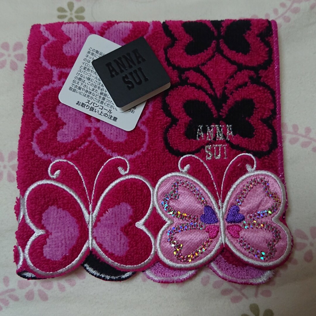 ANNA SUI(アナスイ)のANNA SUIタオルハンカチ蝶pink レディースのファッション小物(ハンカチ)の商品写真