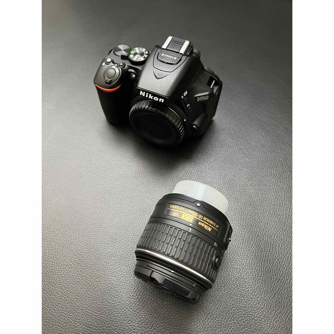 Nikon(ニコン)の【美品❗️早い物勝ち❗️】Nikonデジタル一眼レフカメラD5500レンズキット スマホ/家電/カメラのカメラ(ミラーレス一眼)の商品写真