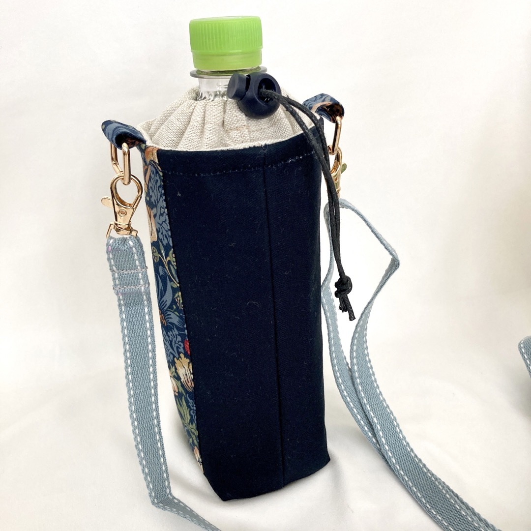 William Morris(ウィリアム・モリス)の保温保冷　ペットボトルホルダー　大人も使える肩掛けペットボトルホルダー ハンドメイドの生活雑貨(その他)の商品写真