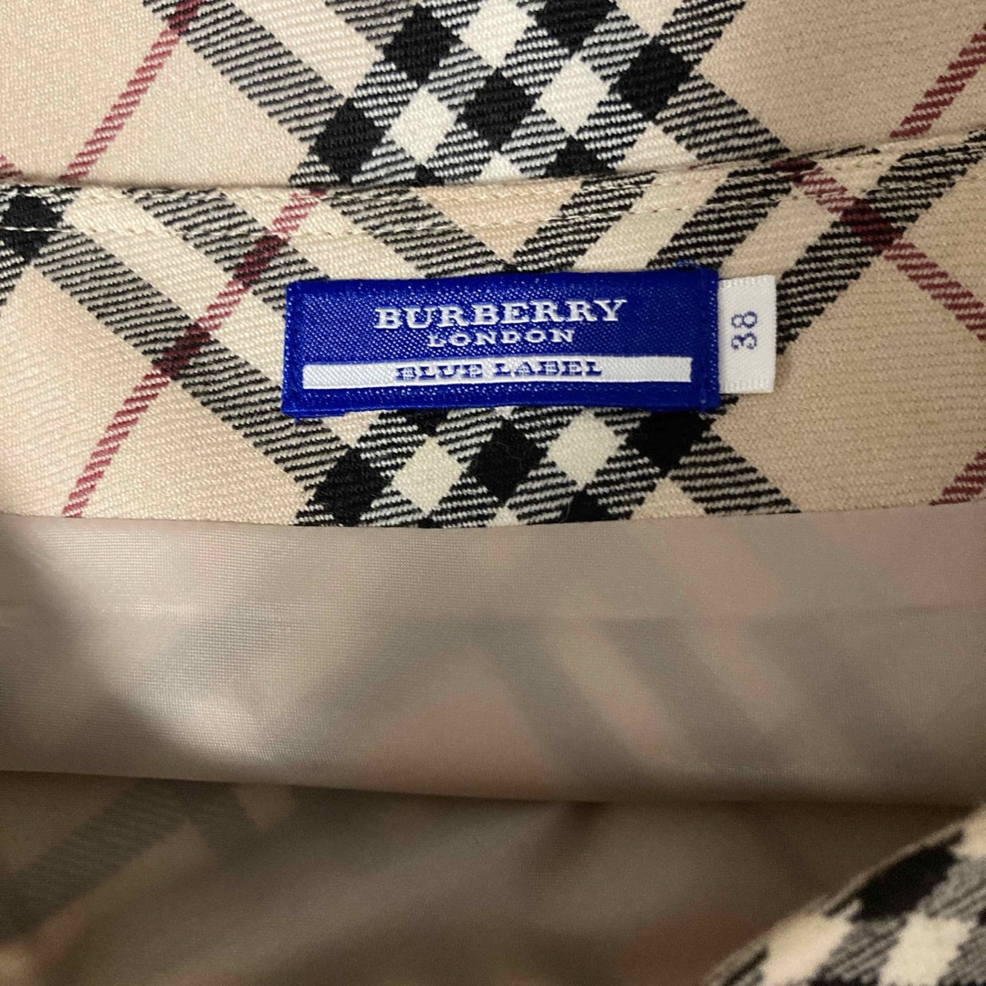 BURBERRY BLUE LABEL(バーバリーブルーレーベル)のバーバリー　ブルーレーベル　スカート レディースのスカート(ひざ丈スカート)の商品写真