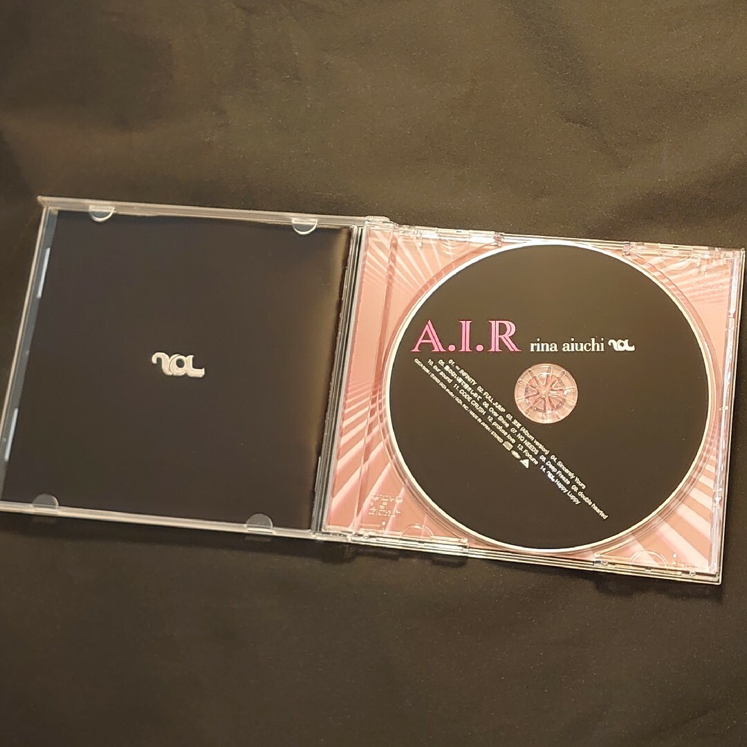 A．I．R 愛内里菜 中古 CD 発売時パッケージ エンタメ/ホビーのCD(ポップス/ロック(邦楽))の商品写真